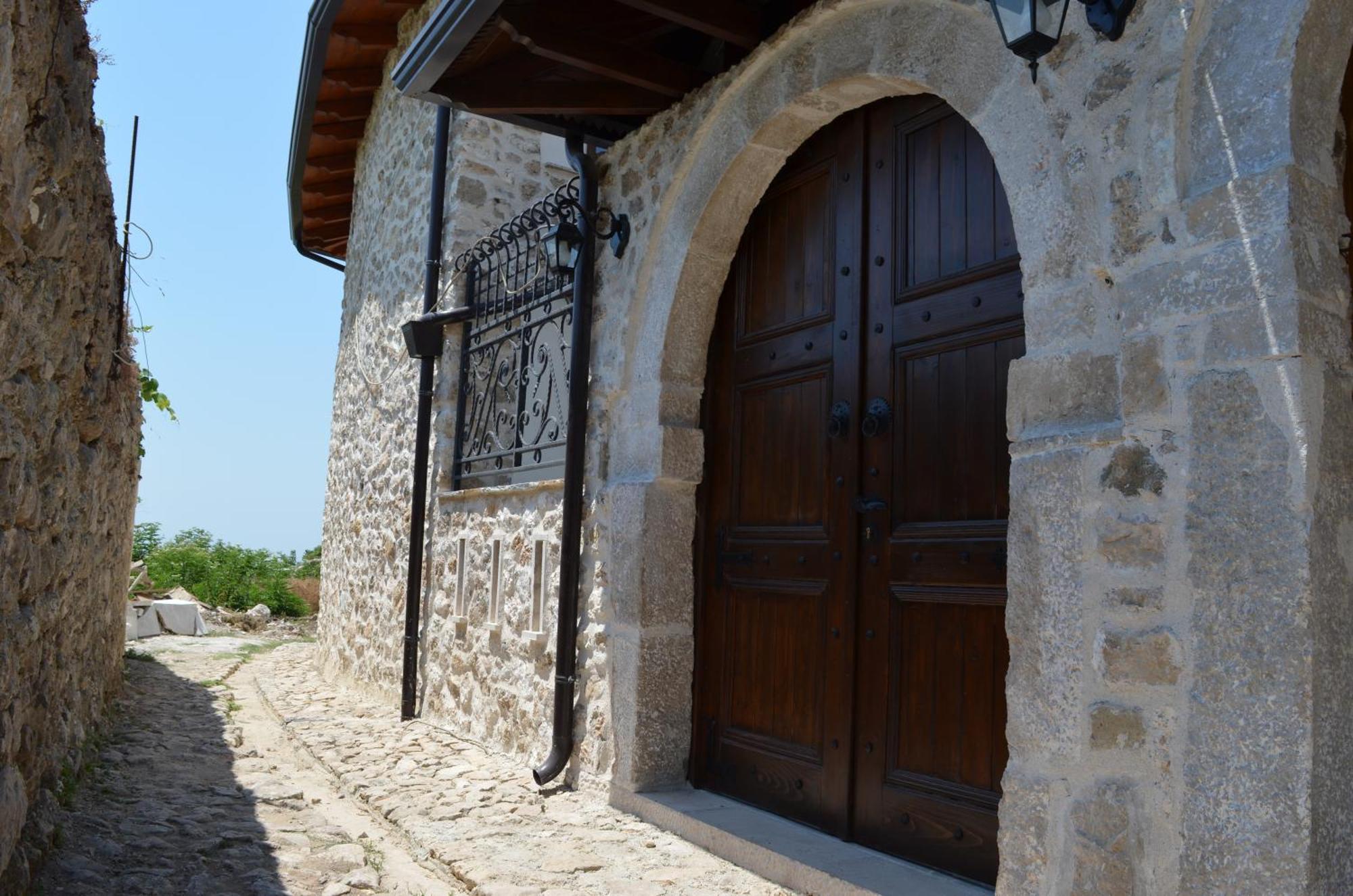 Hotel The House Of Dollma , Inside Kruja Castle Extérieur photo