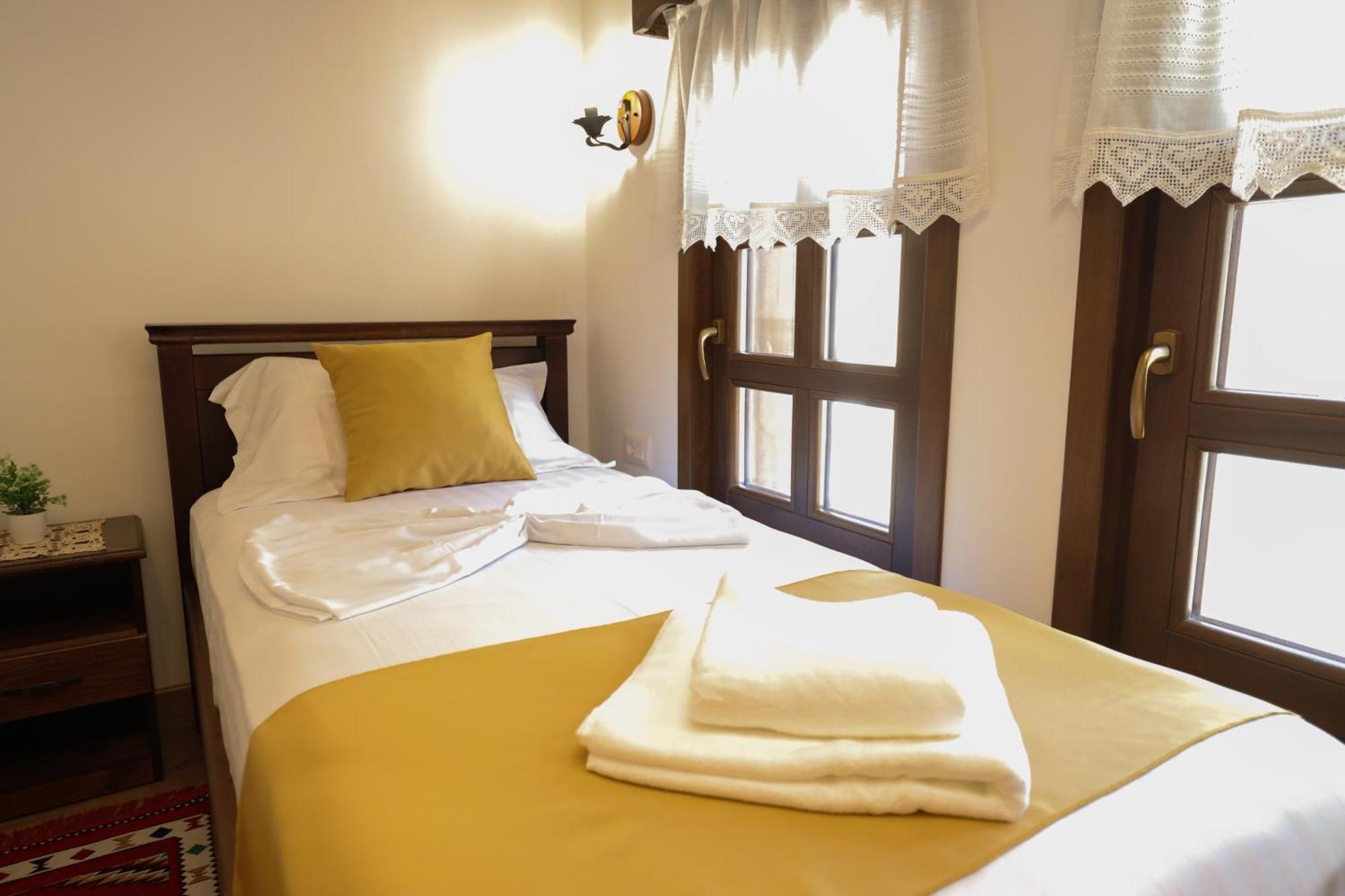 Hotel The House Of Dollma , Inside Kruja Castle Chambre photo