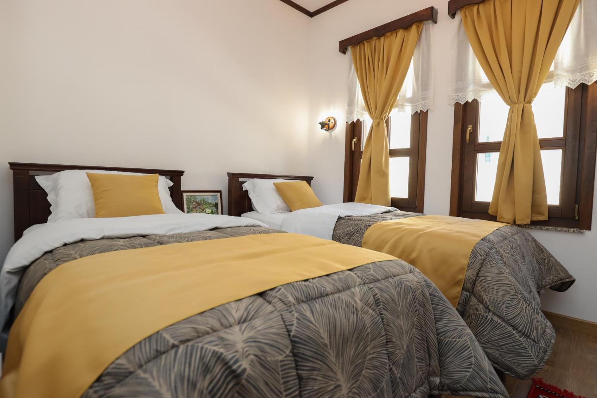 Hotel The House Of Dollma , Inside Kruja Castle Chambre photo