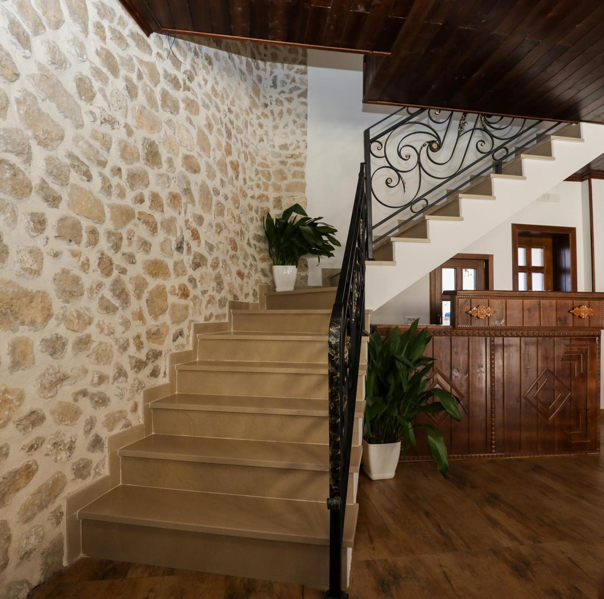 Hotel The House Of Dollma , Inside Kruja Castle Extérieur photo